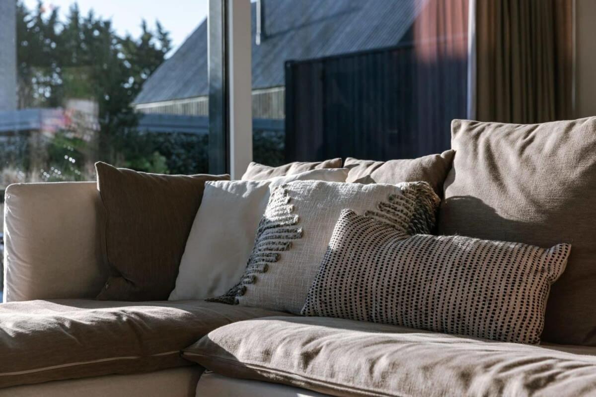 Stylish and spacious vacation home close to the beach