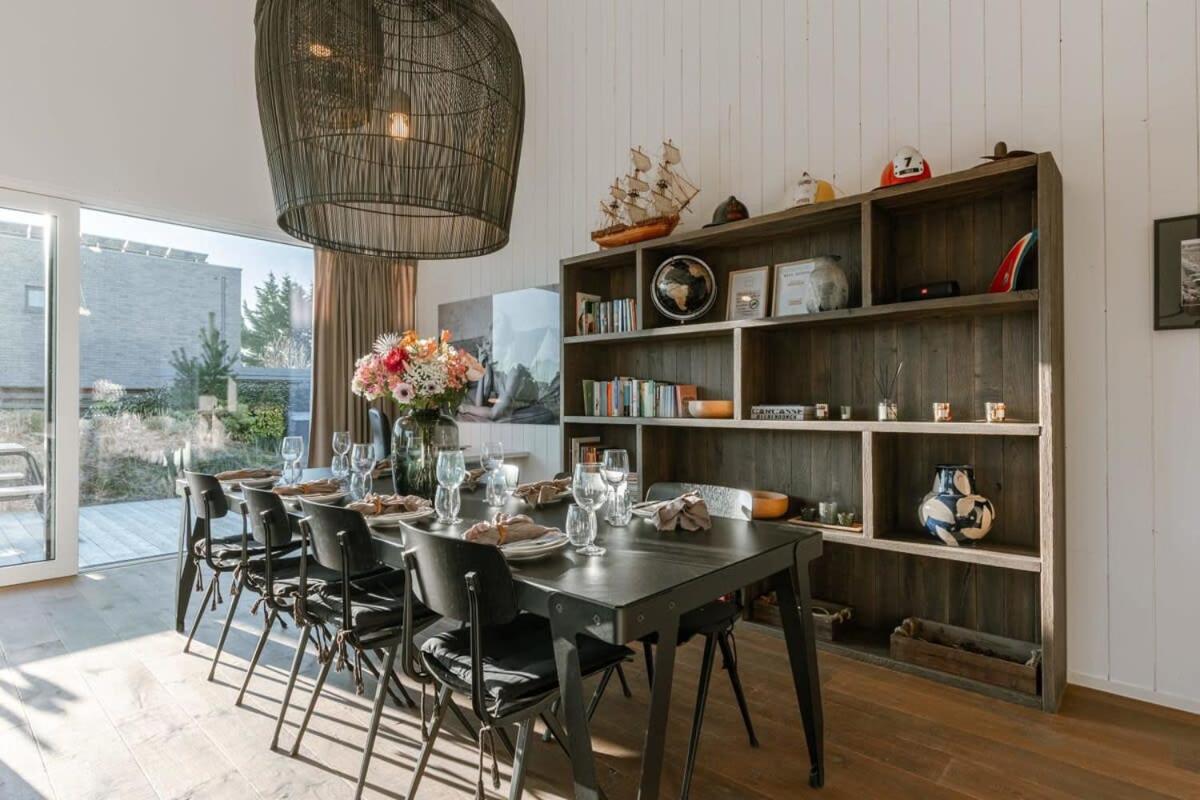 Stylish and spacious vacation home close to the beach