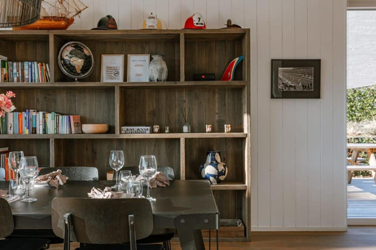 Stylish and spacious vacation home close to the beach