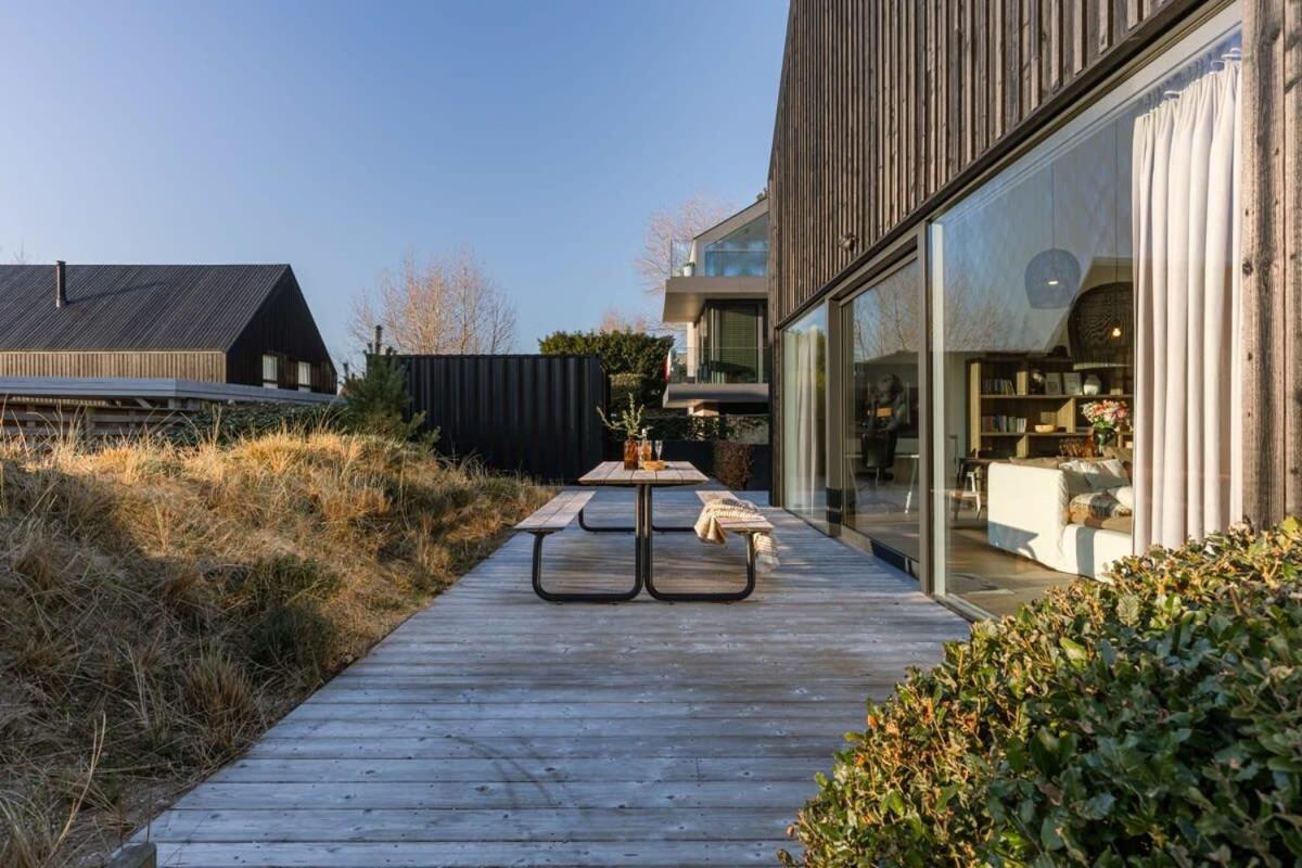 Stylish and spacious vacation home close to the beach