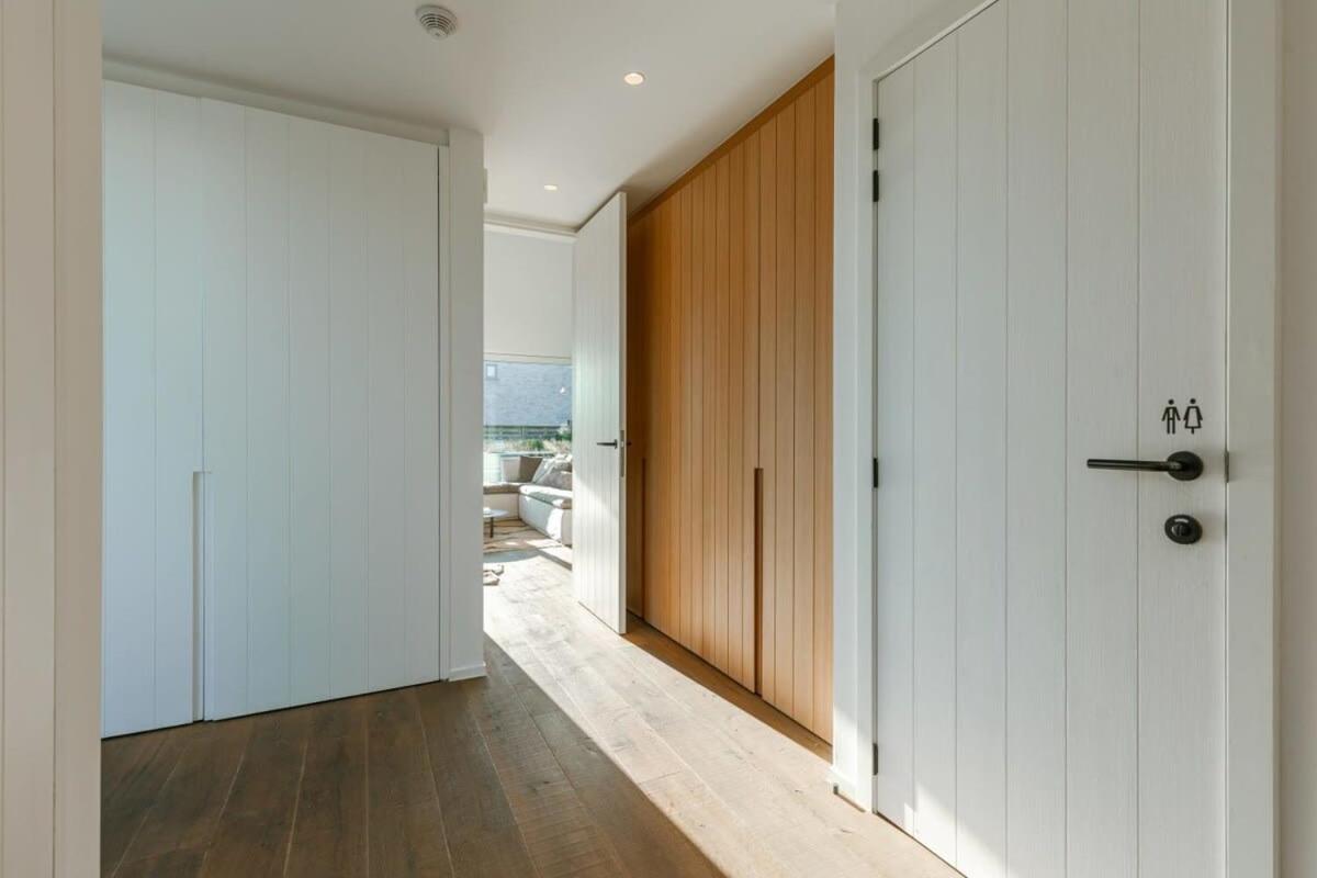 Stylish and spacious vacation home close to the beach