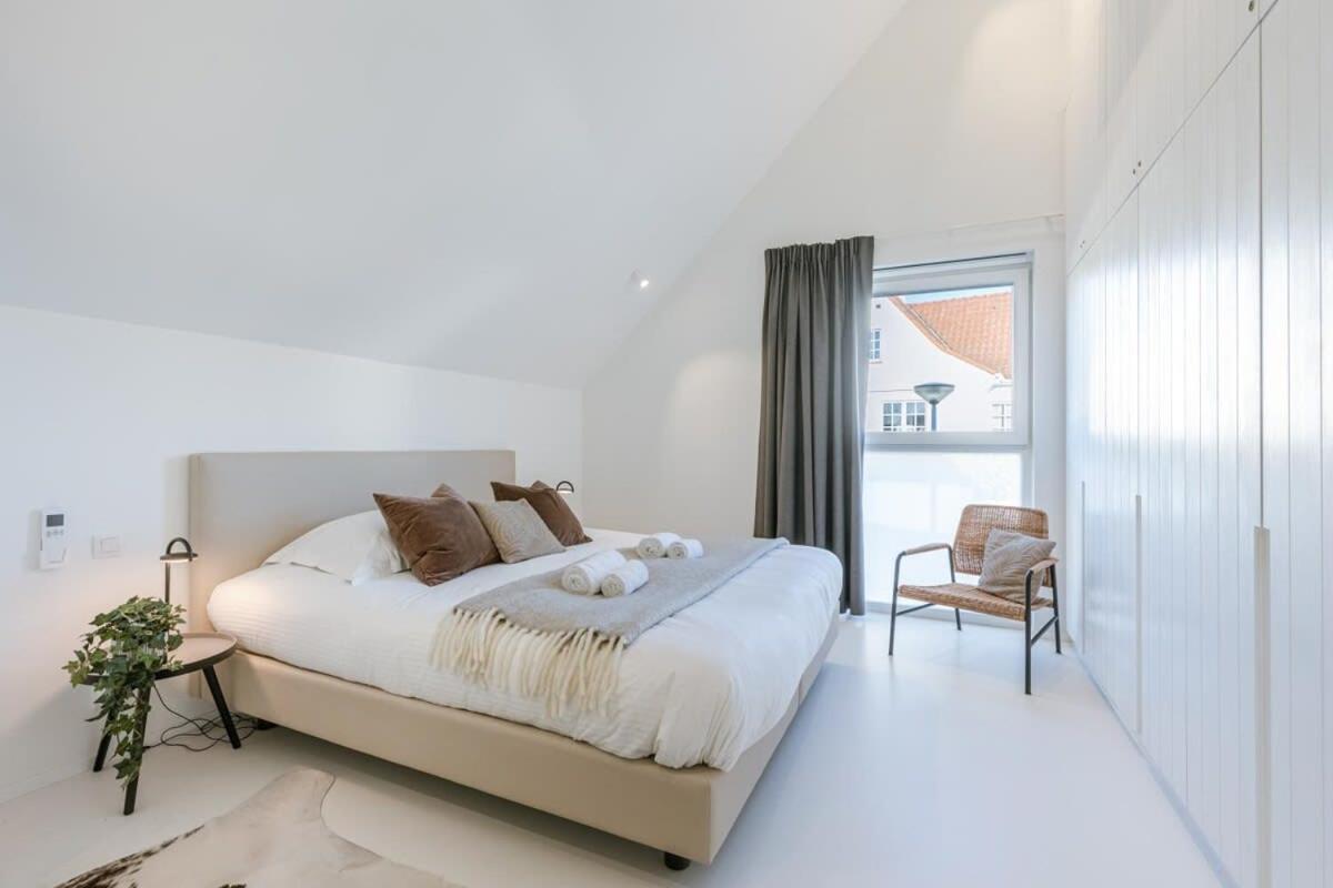 Stylish and spacious vacation home close to the beach