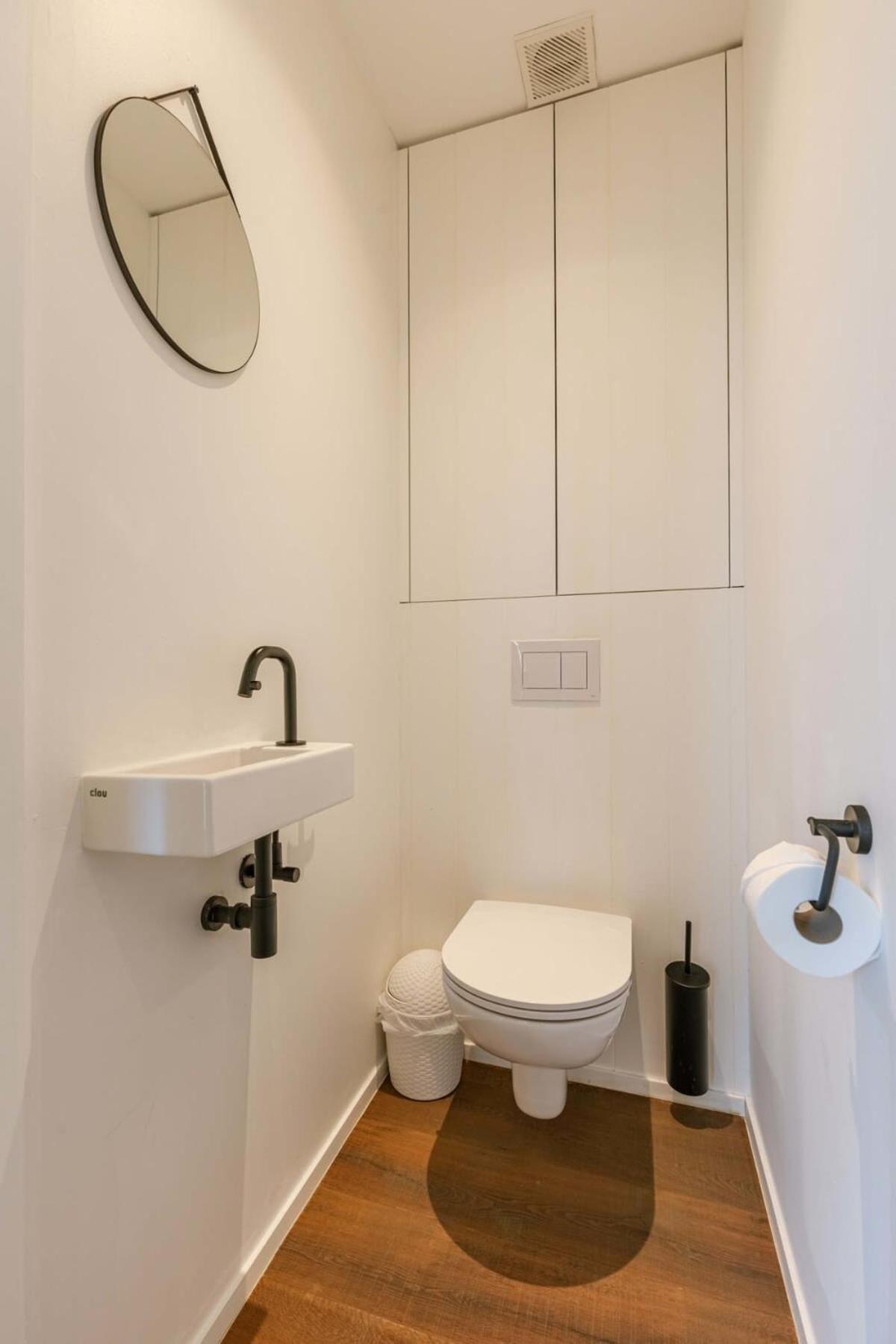 Stylish and spacious vacation home close to the beach
