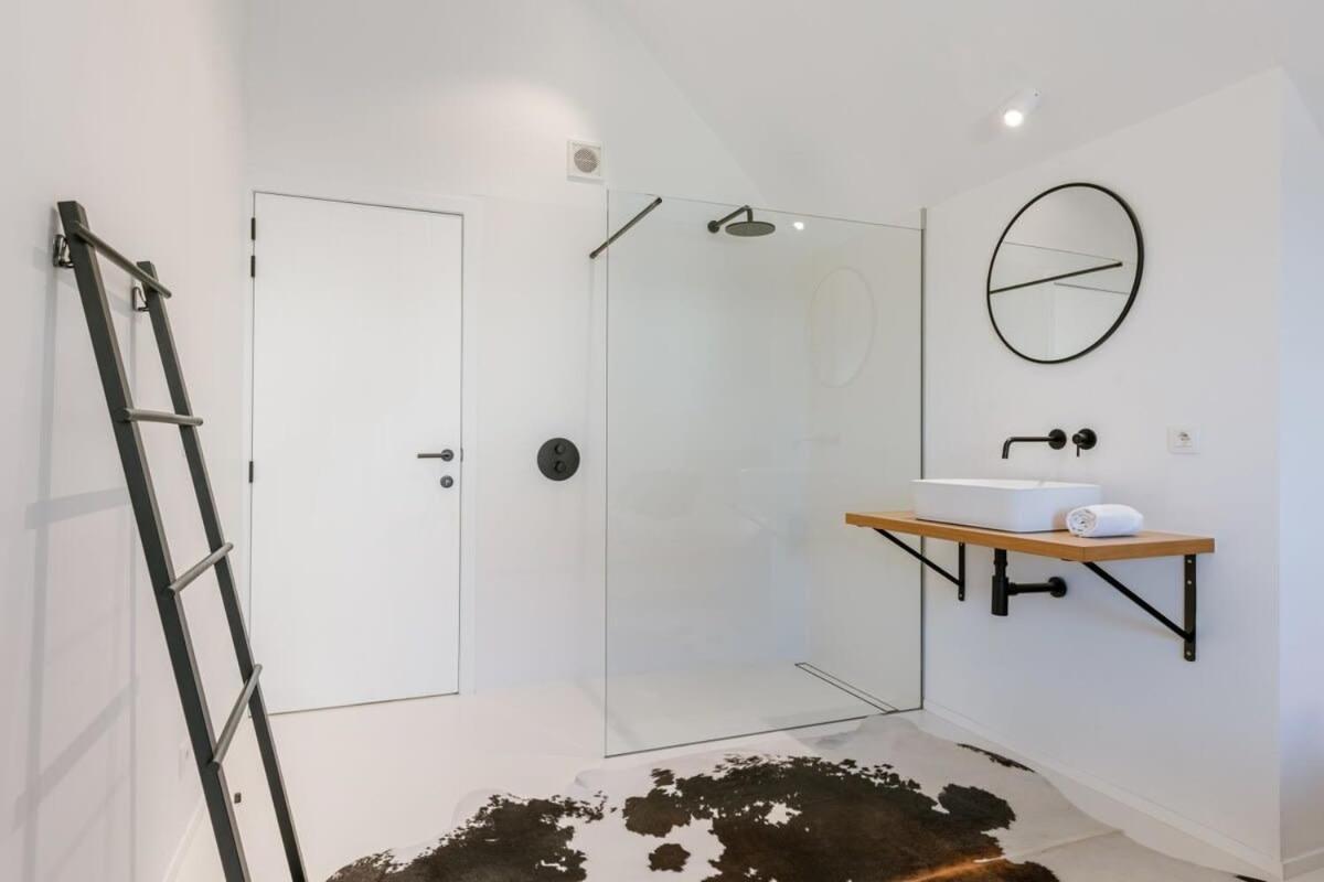 Stylish and spacious vacation home close to the beach