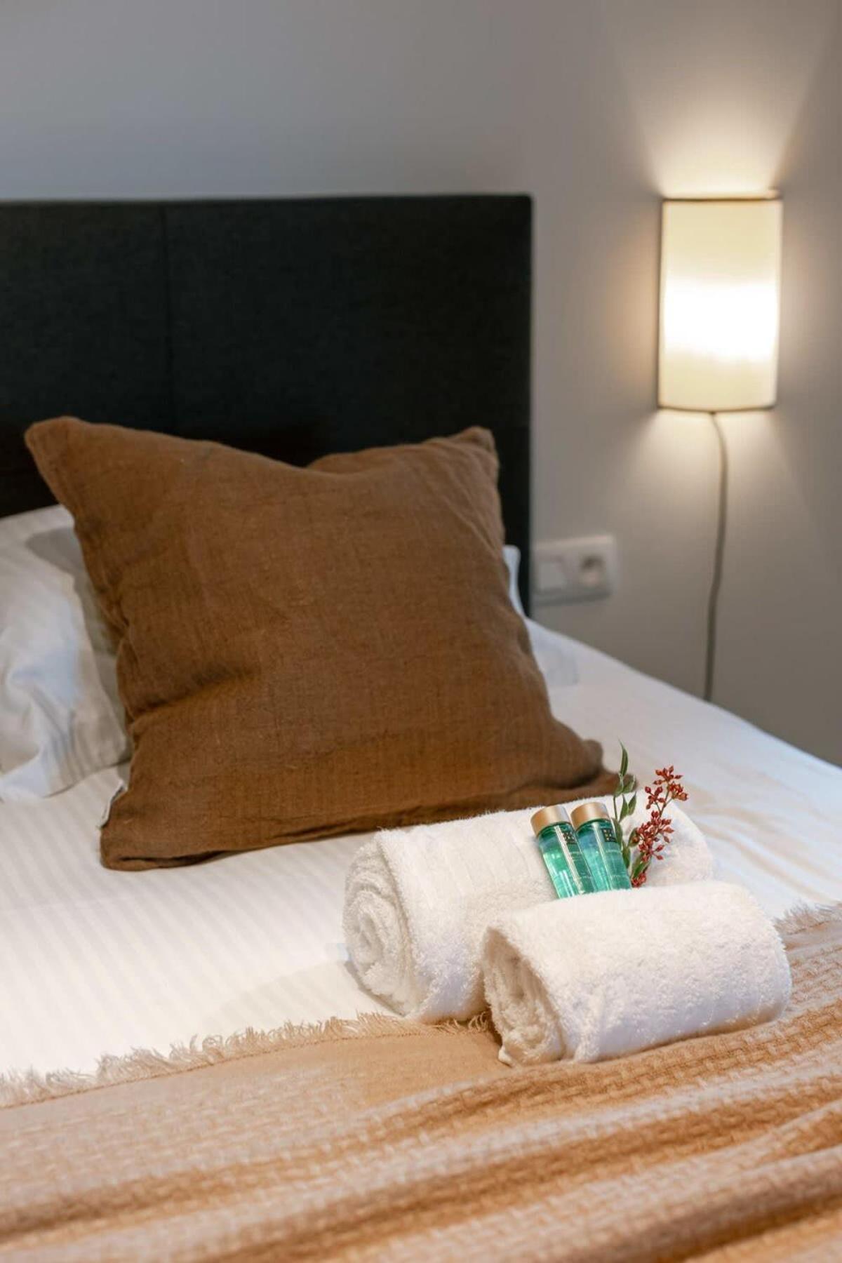 Huswell - Modern apartment located at historical Main Square