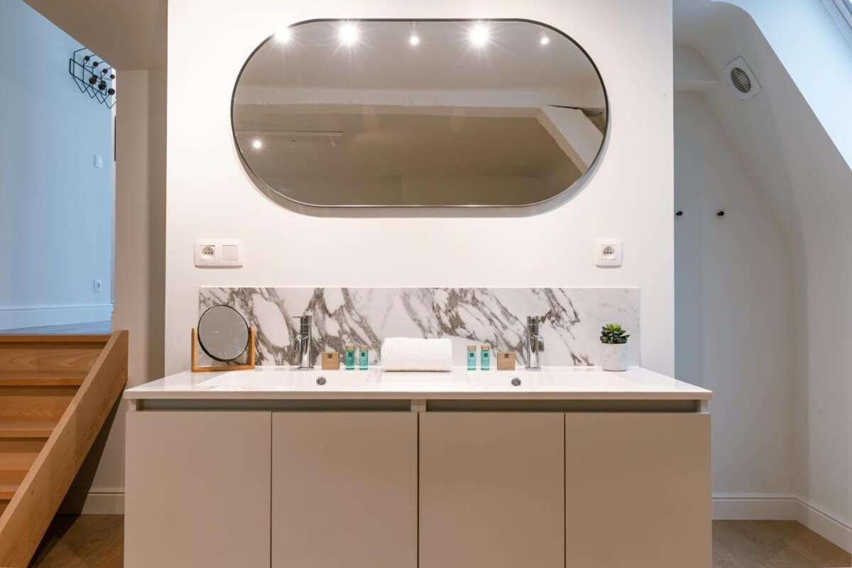 Huswell - Stunning apartment at the Grand Market of Antwerp