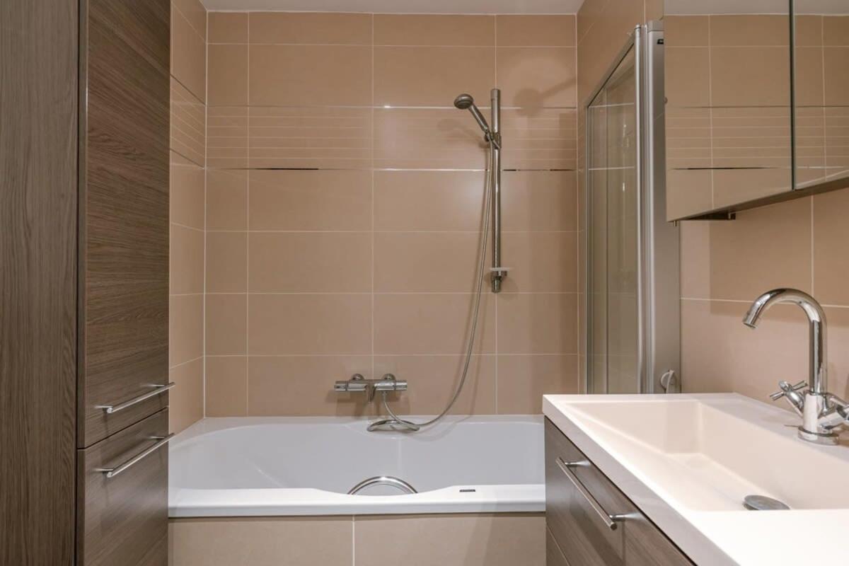 Casiola - Spacious apartment with private car park