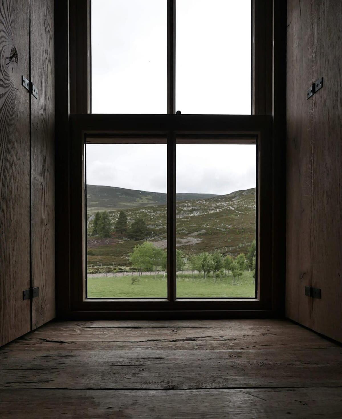 Gairnshiel lodge - Unique & exclusive lodge next to the castle view 5