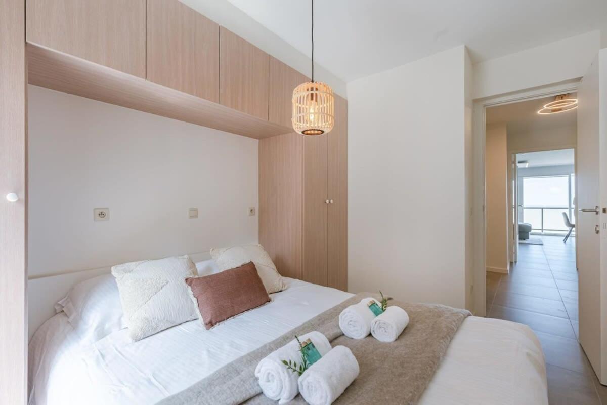 Frontal seaview apartment in Blankenberge