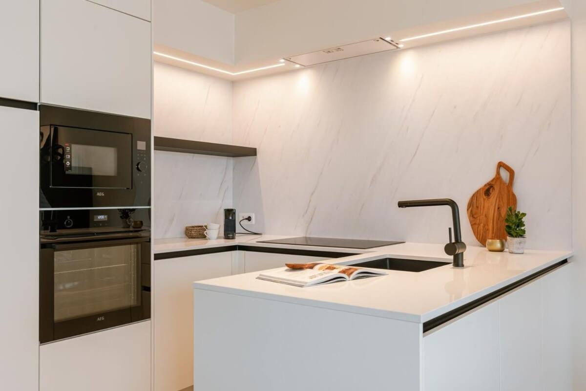 Modern apartment located on the square of De Panne