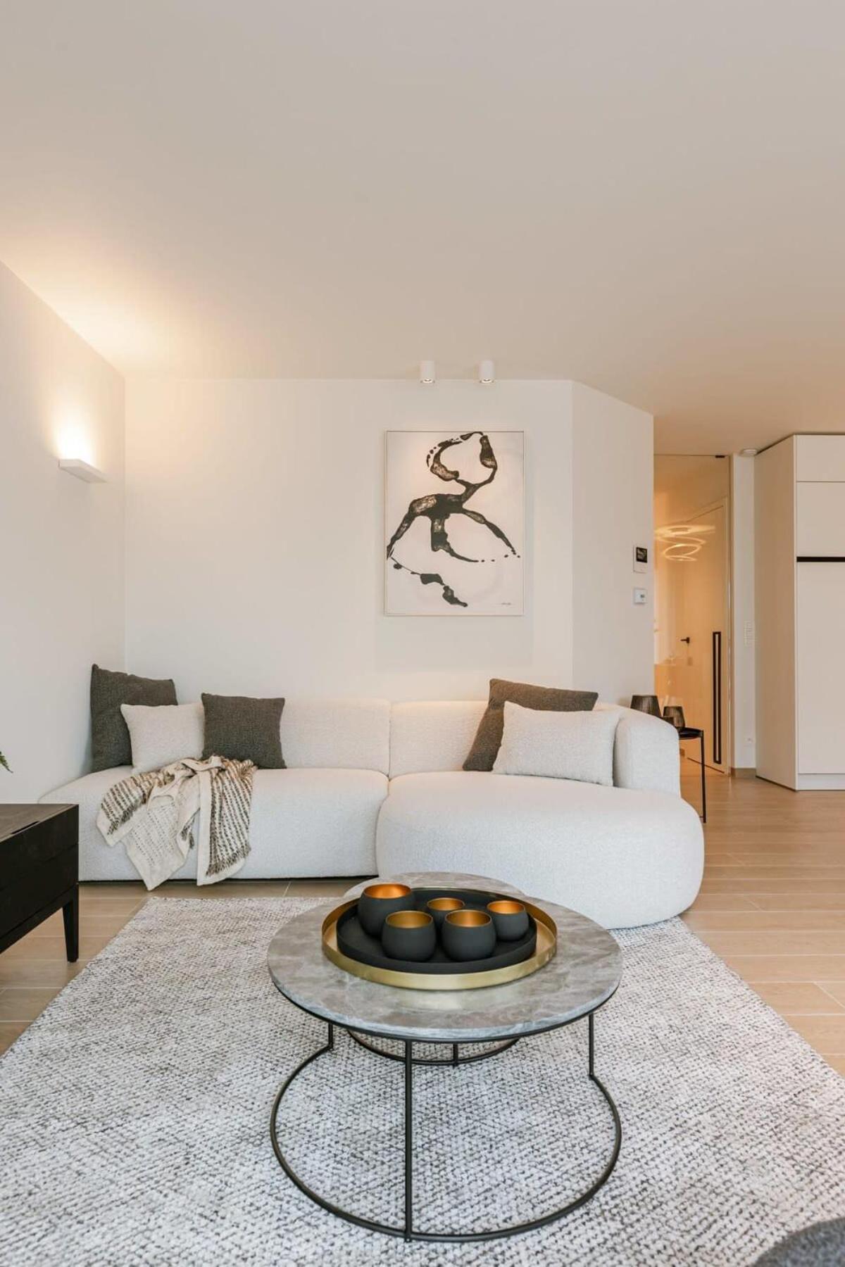 Modern apartment located on the square of De Panne