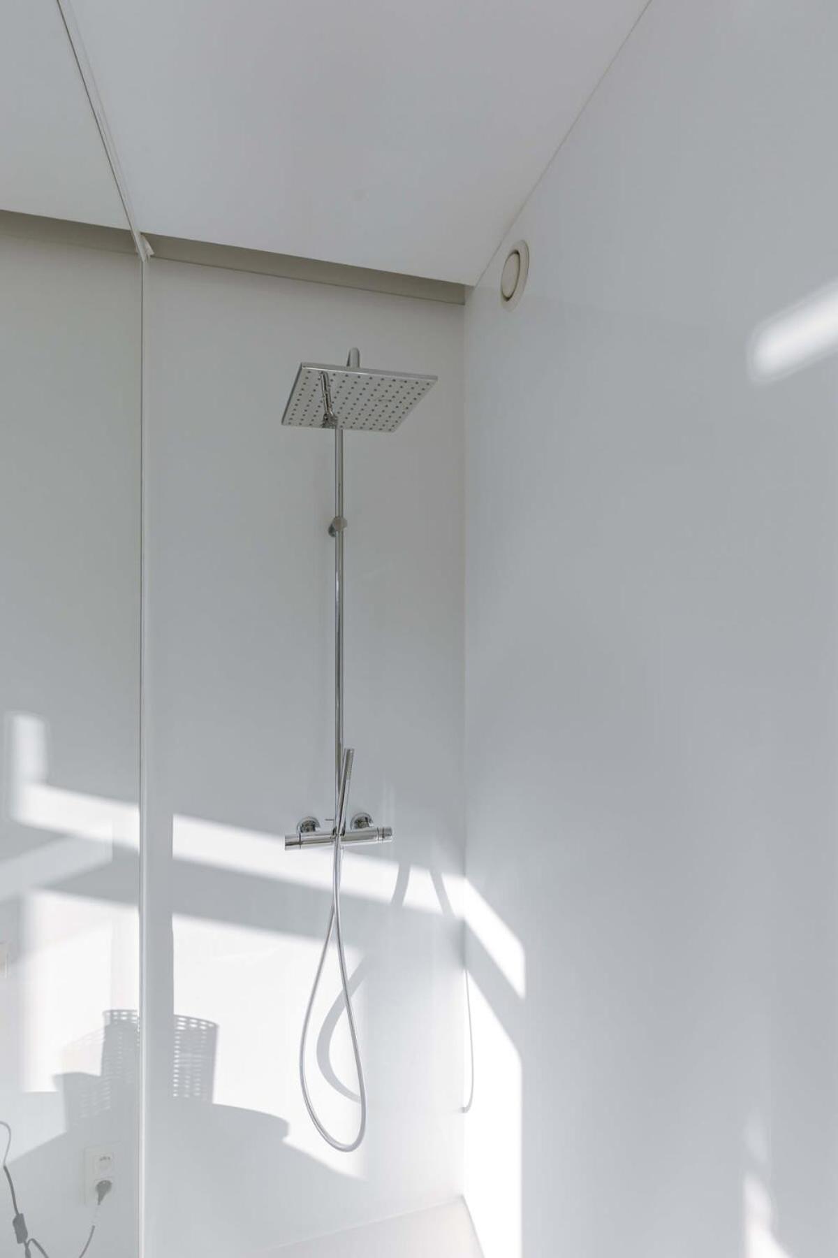 Casiola - Bright apartment overlooking the 3 towers of Ghent