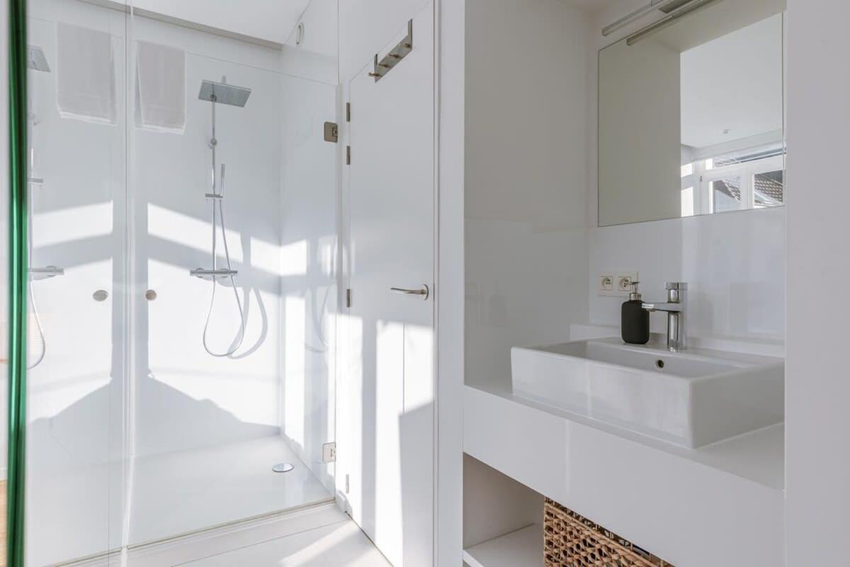 Casiola - Bright apartment overlooking the 3 towers of Ghent