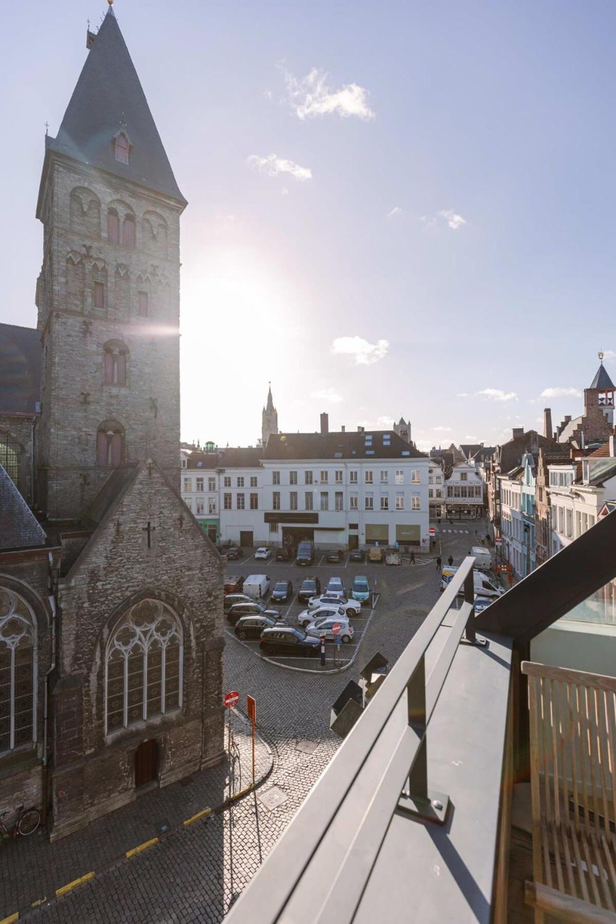 Casiola - Bright apartment overlooking the 3 towers of Ghent