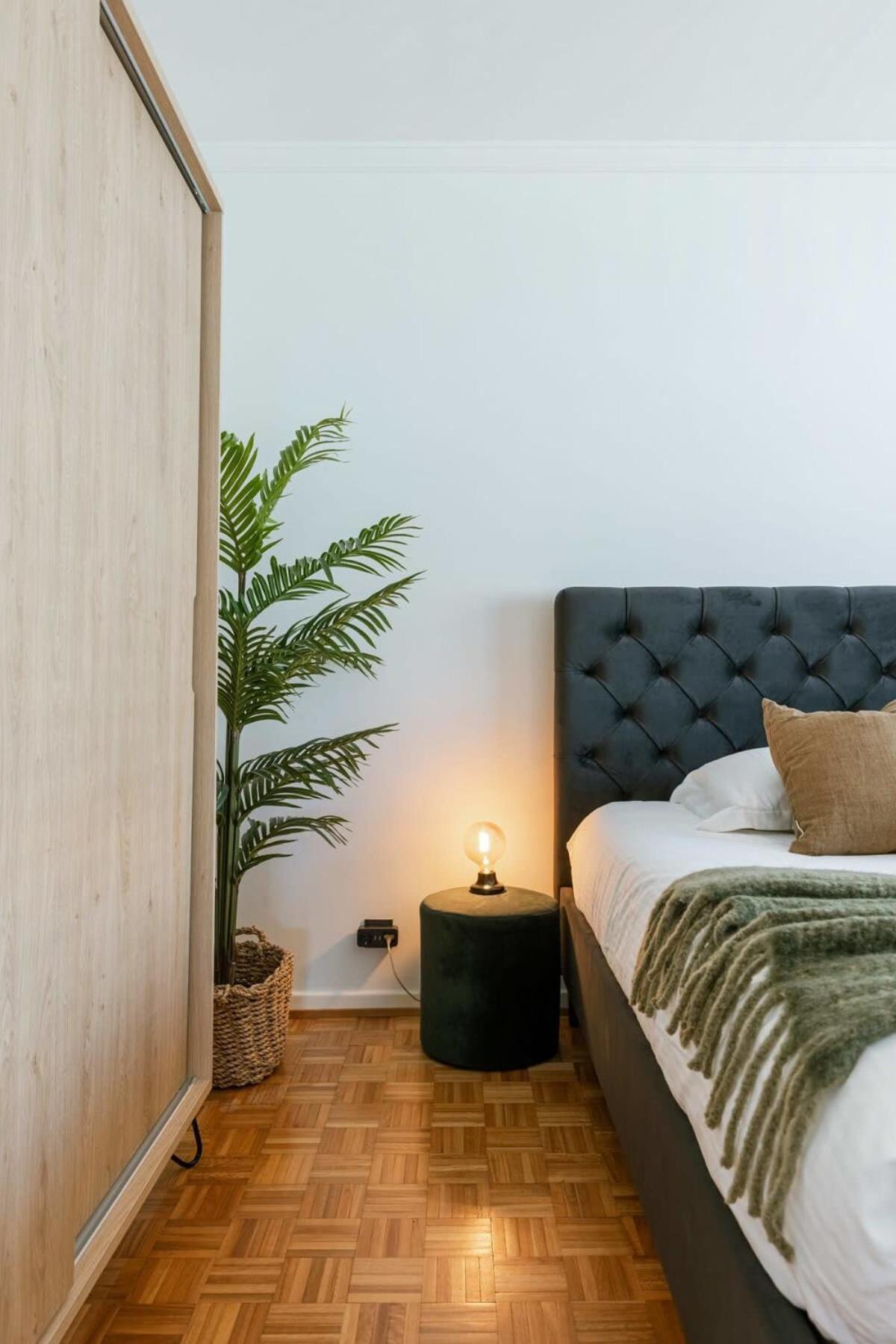 Huswell - Frontal seaview apartment in Ostend