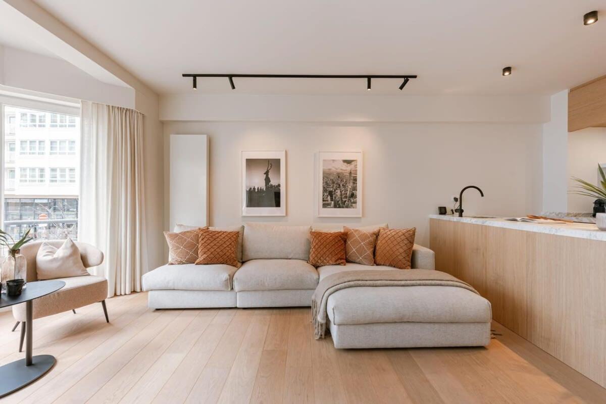 Trendy apartment on top location in Knokke for 7