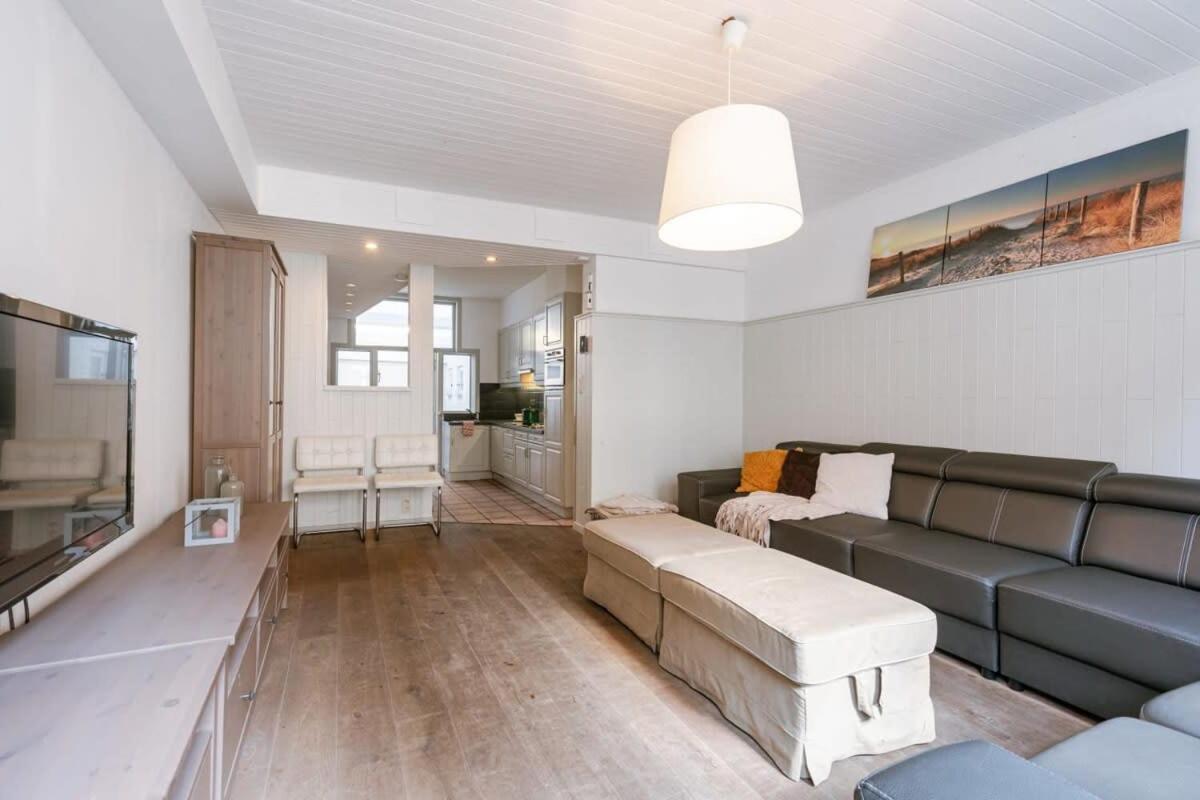 Spacious vacation home 'Huis Lapon'