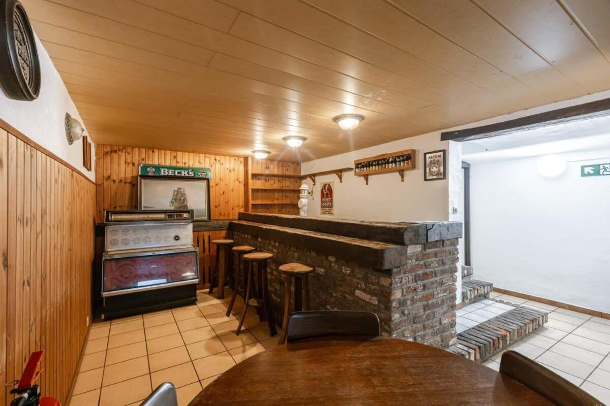 Spacious vacation home 'Huis Lapon'