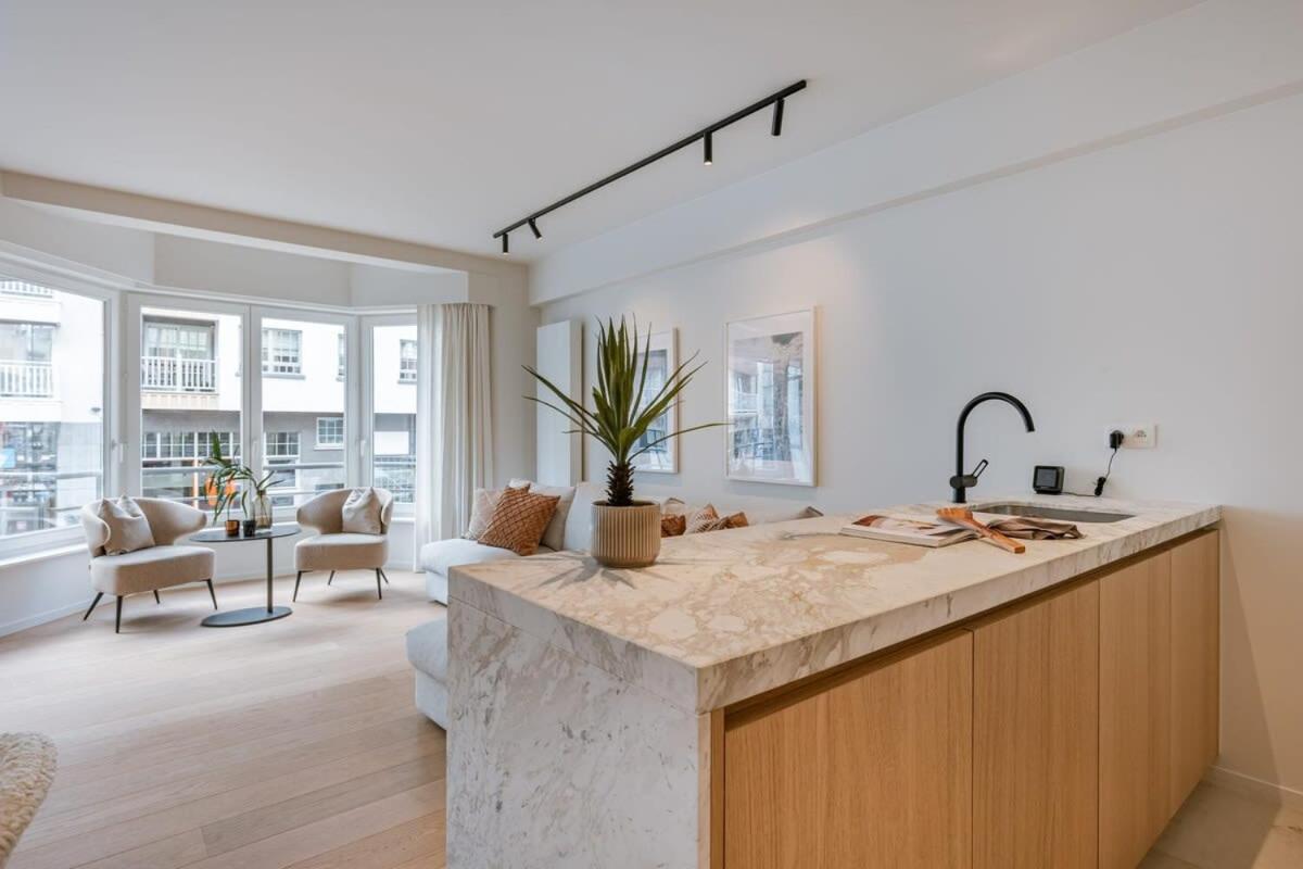 Trendy apartment on top location in Knokke for 7