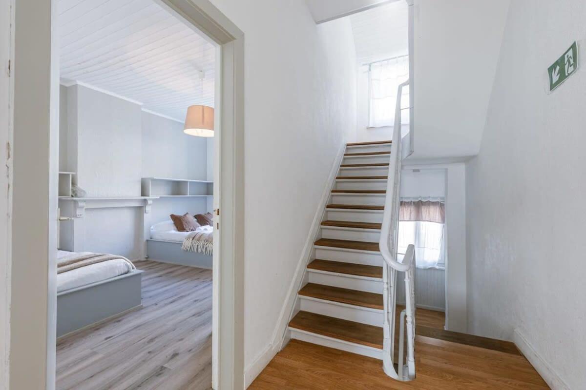 Spacious vacation home 'Huis Lapon'