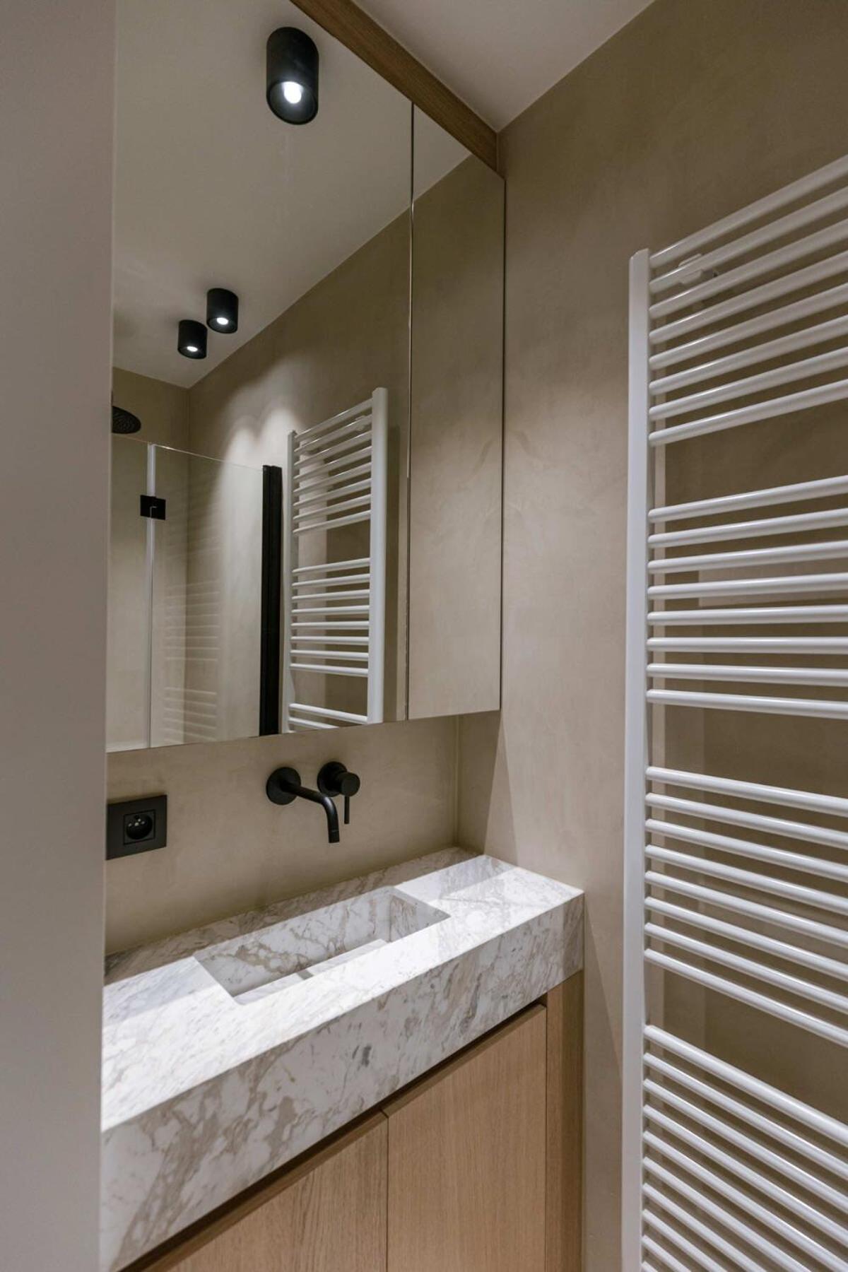 Trendy apartment on top location in Knokke for 7