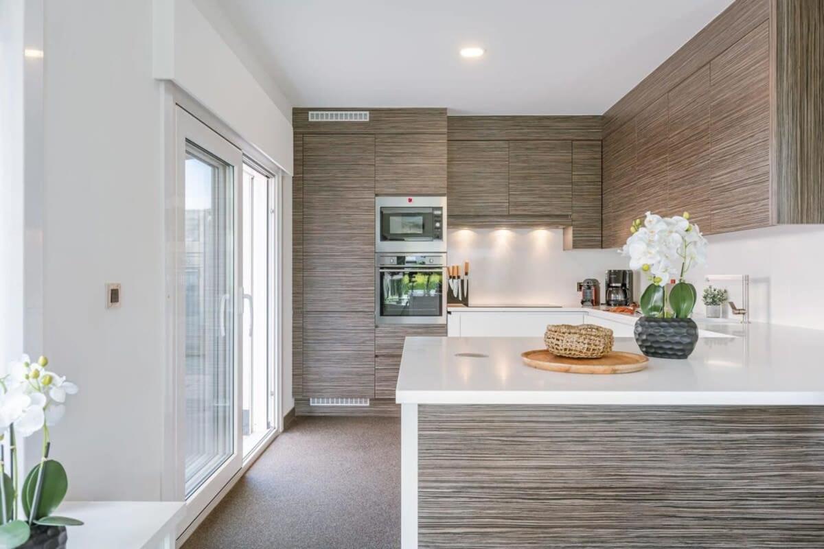 Spacious house with garden and parking
