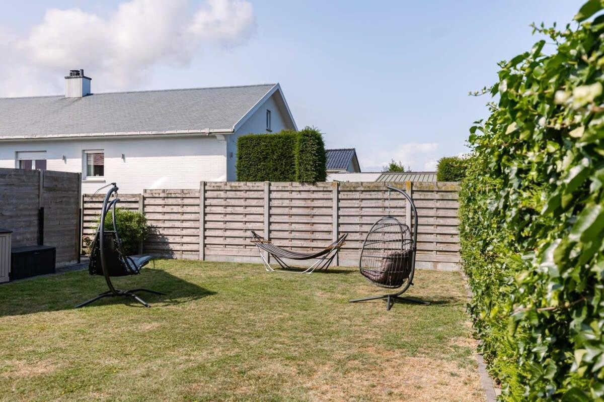 Spacious house with garden and parking