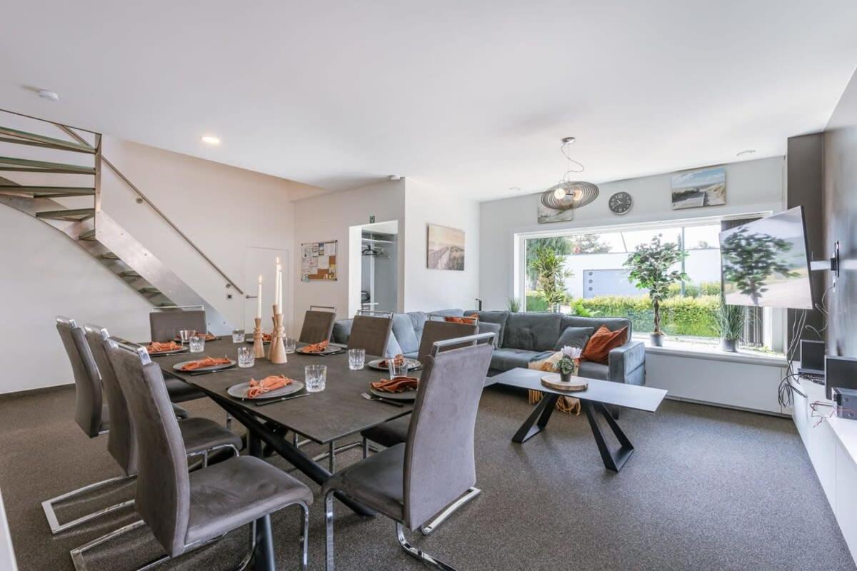 Spacious house with garden and parking