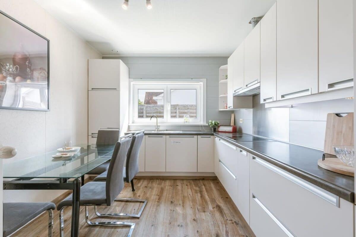 Spacious house with garden and parking