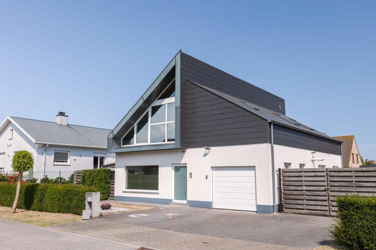 Spacious house with garden and parking
