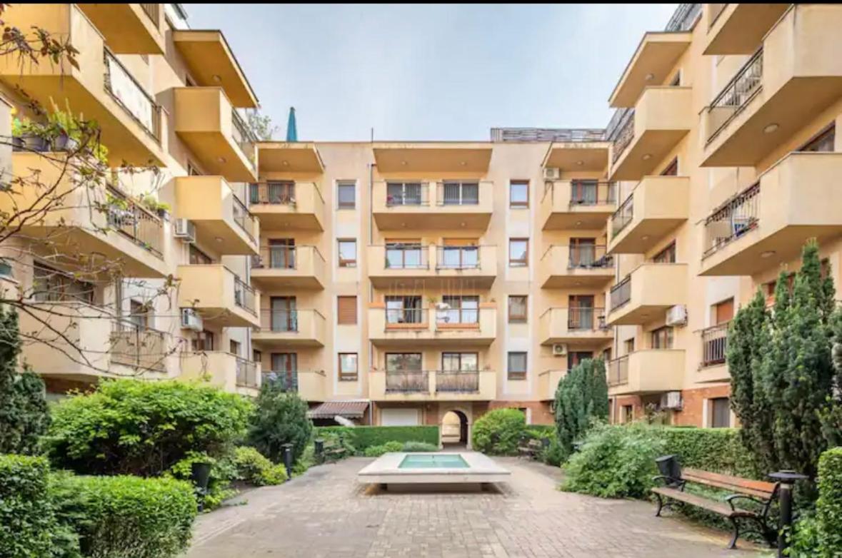 Aurora Residence