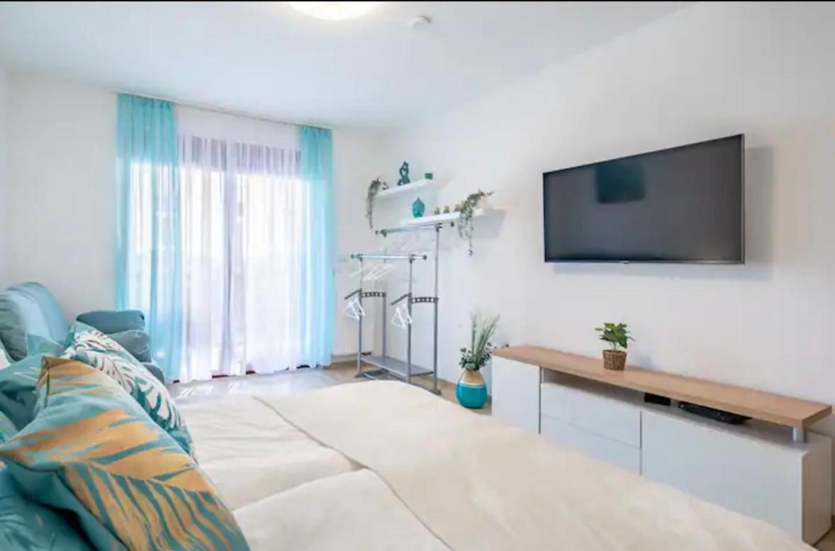 Aurora Residence