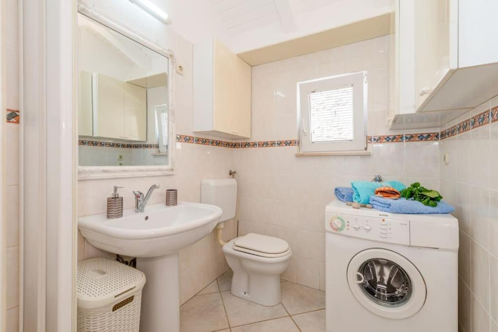 Luiza Holiday House photo 2