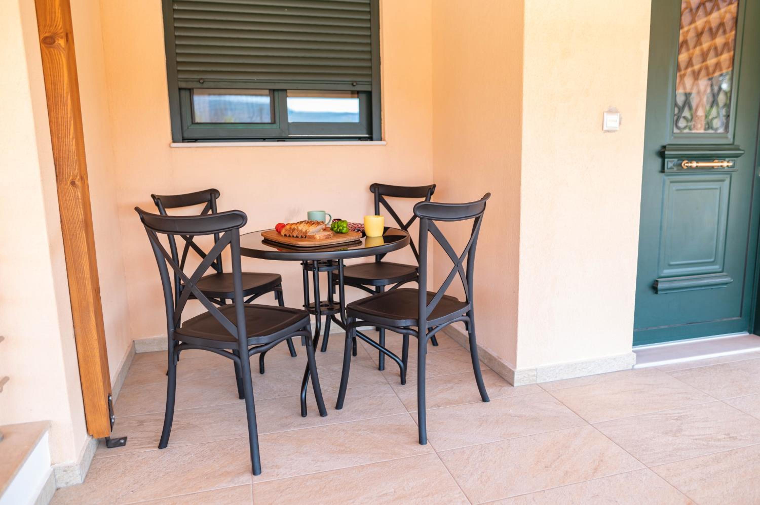Niotis House - Elegance & comfort in the city