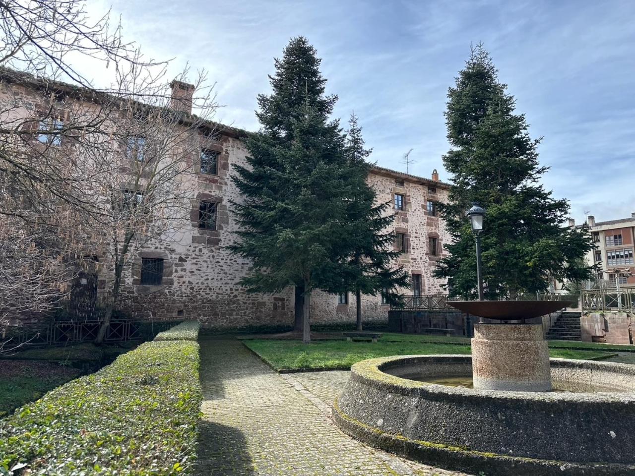 Hotel y Albergue Real Fabrica de Ezcaray