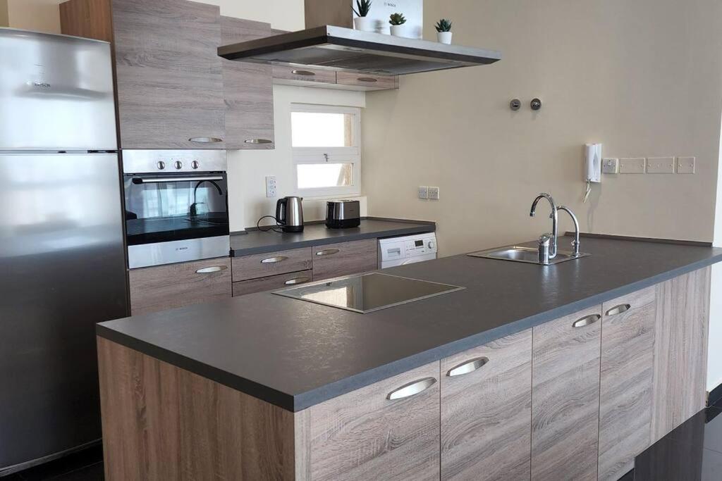 Smart Stay Salmiya apartment view 2