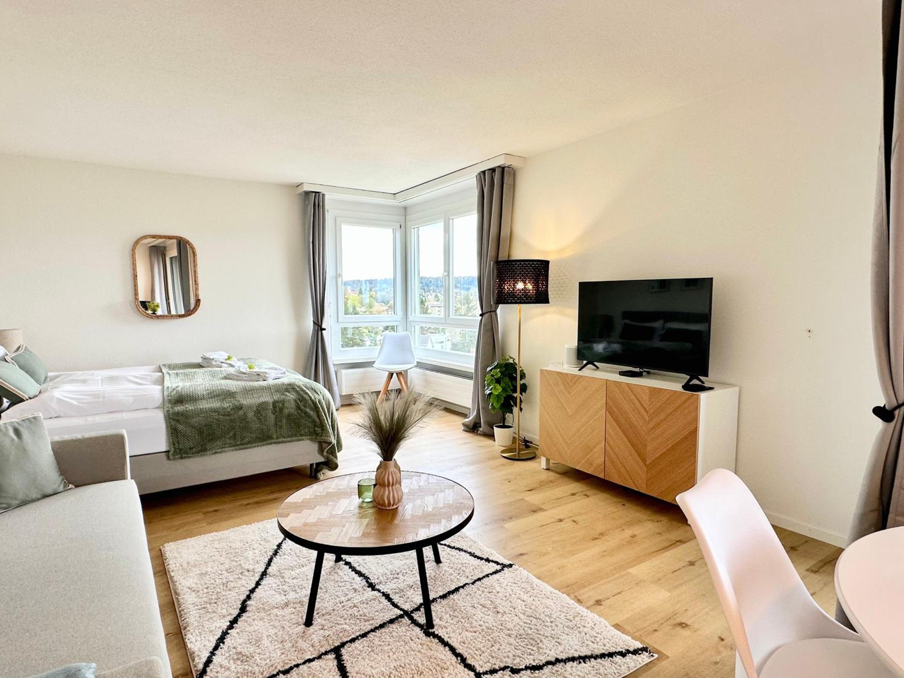 STAYY Sky Studio near Limmattal Hospital - contactless check-in