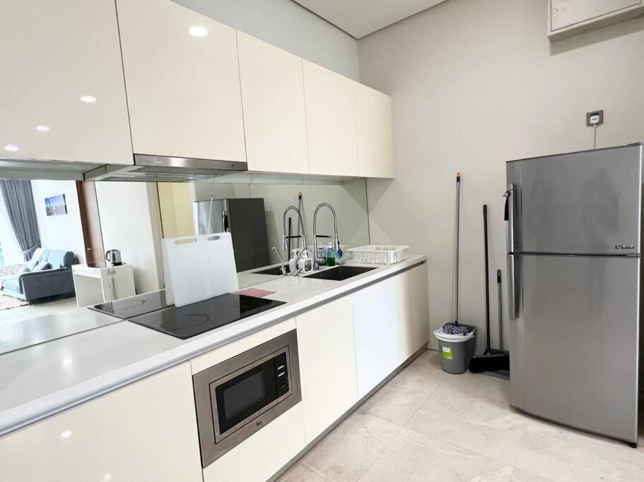 5-8mins to Aquaria KLCC/KL Convention Ctre, 2 Beds