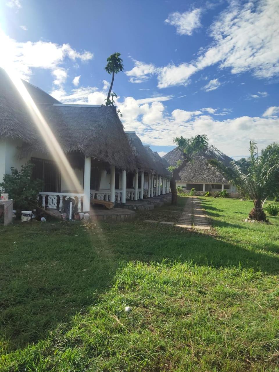 Sagwe Riviera Diani, Kenya