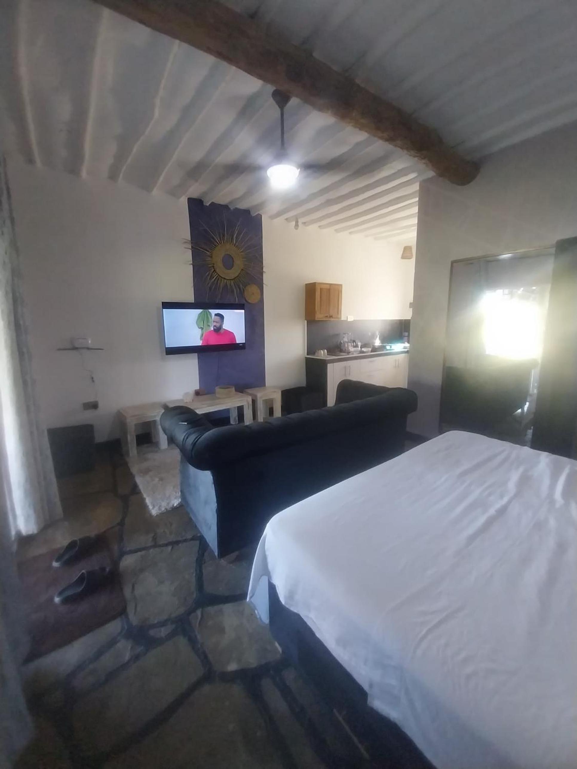 Sagwe Riviera Diani, Kenya