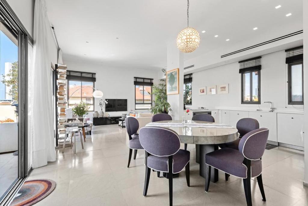 Modern 2BR Private House Neve Tsedek by HolyGuest view 3