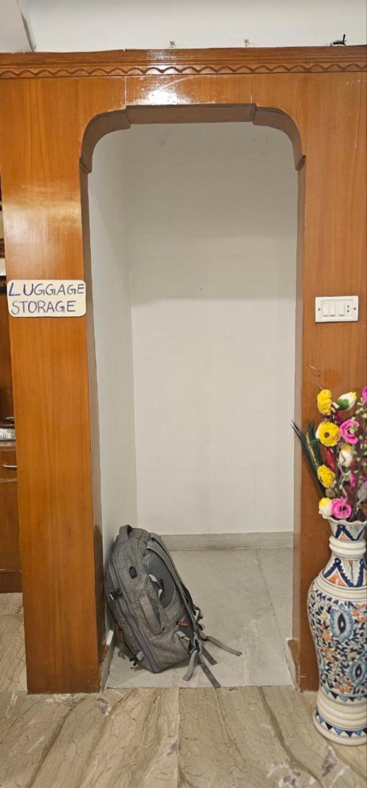 Bonjour Travellers Hostel view 5
