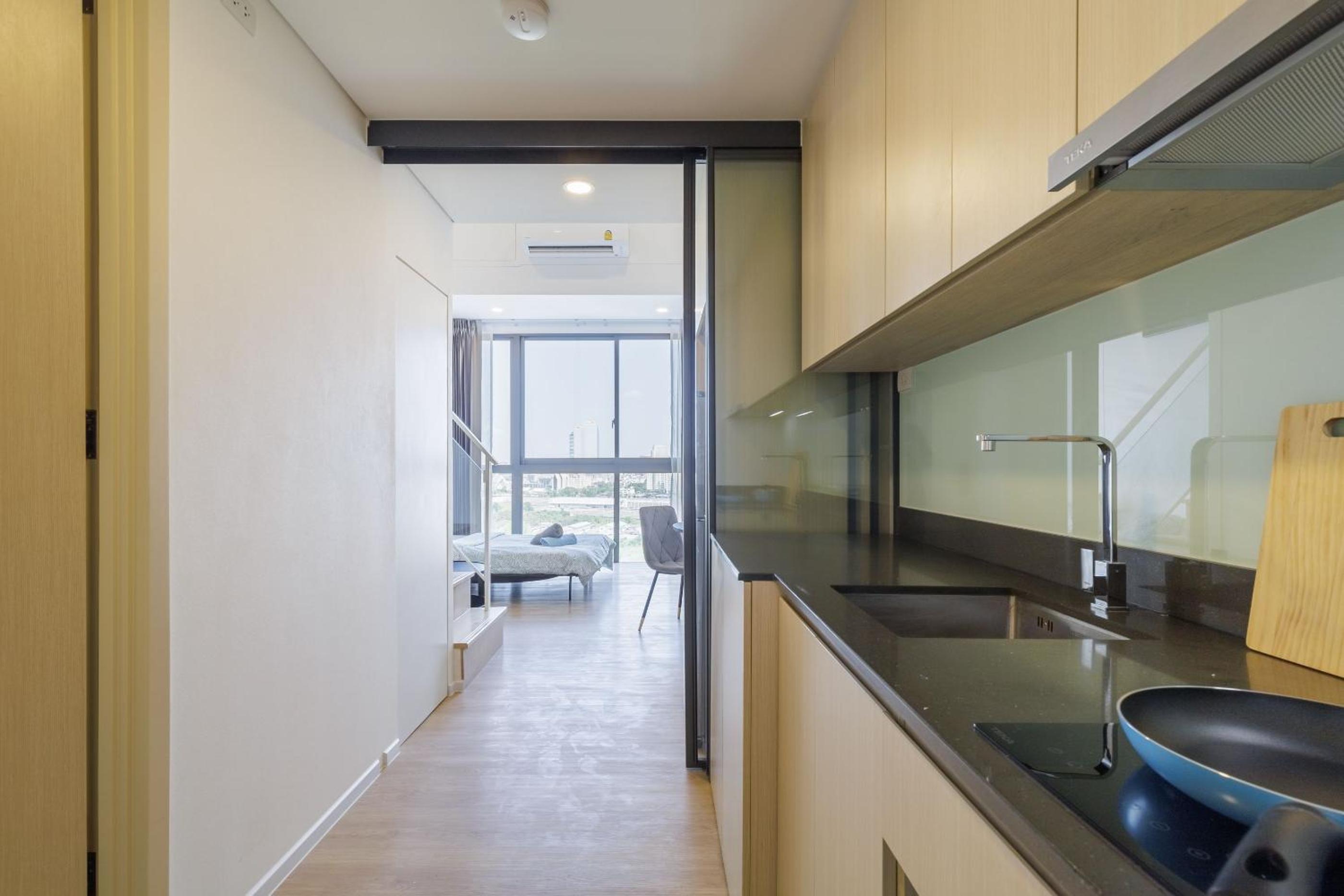 Loft Pool Superior Suite Near jodd Night Market 500mbps Wi-Fi Twin