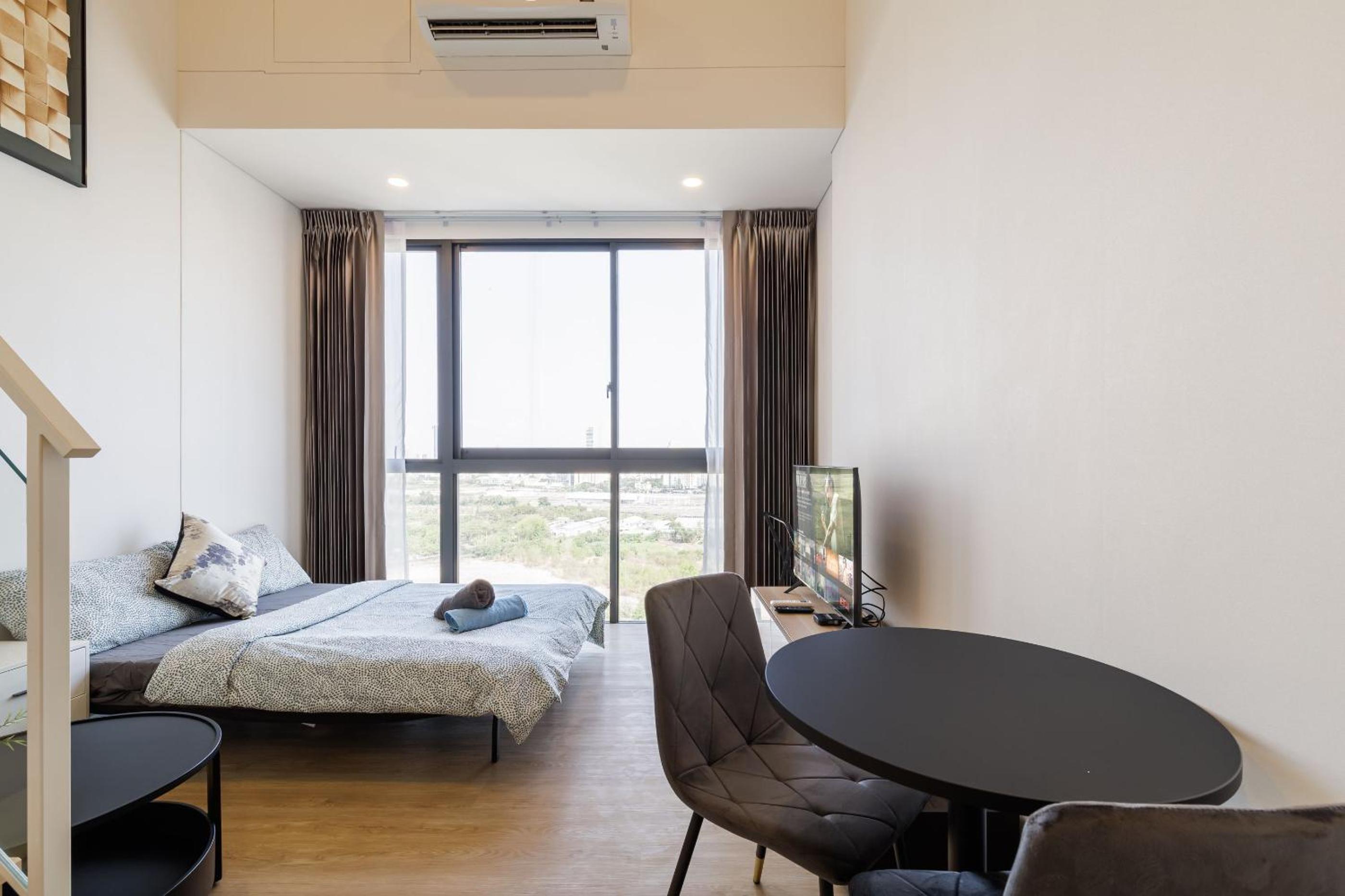 Loft Pool Superior Suite Near jodd Night Market 500mbps Wi-Fi Twin