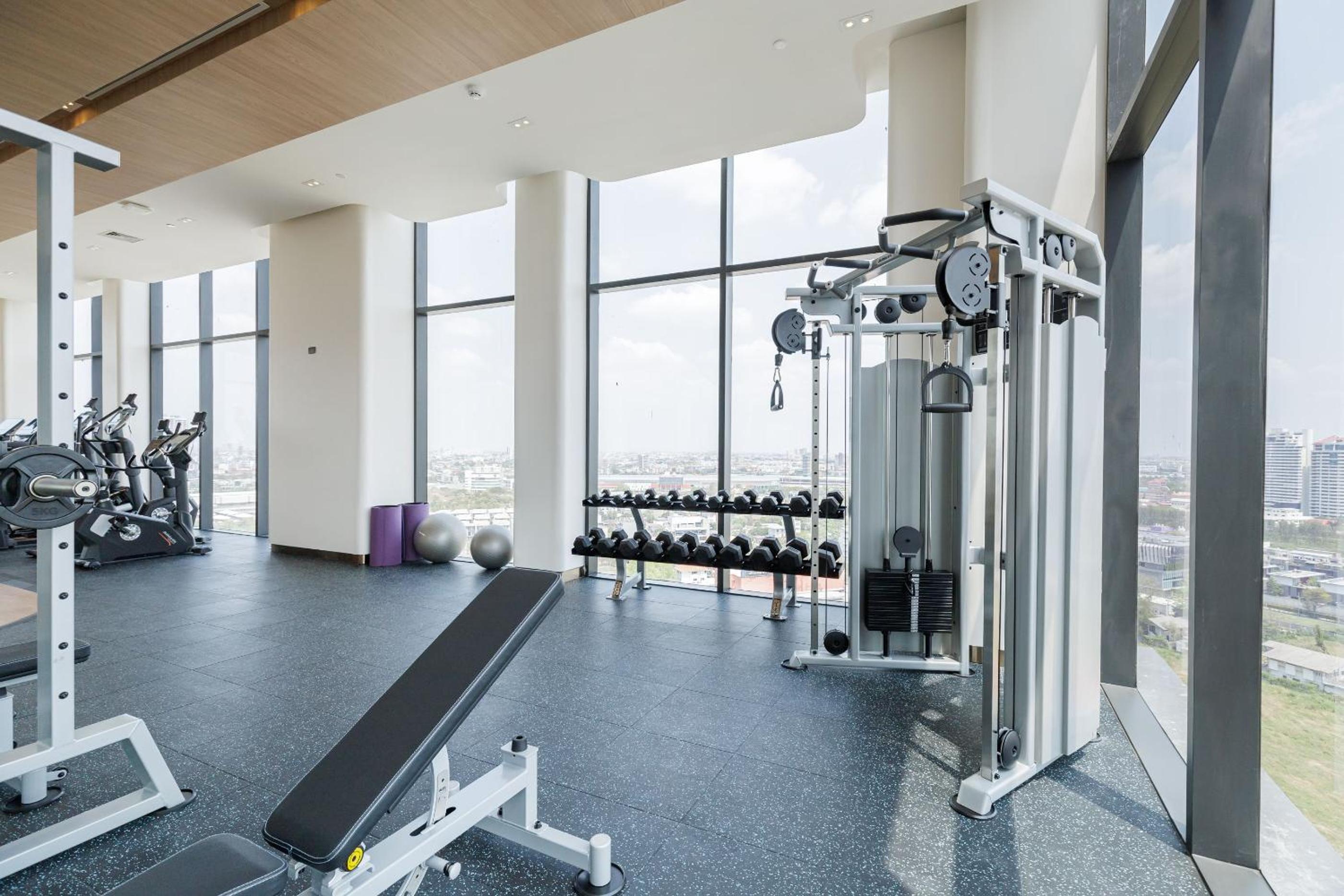 Loft Pool Superior Suite Near jodd Night Market 500mbps Wi-Fi Twin