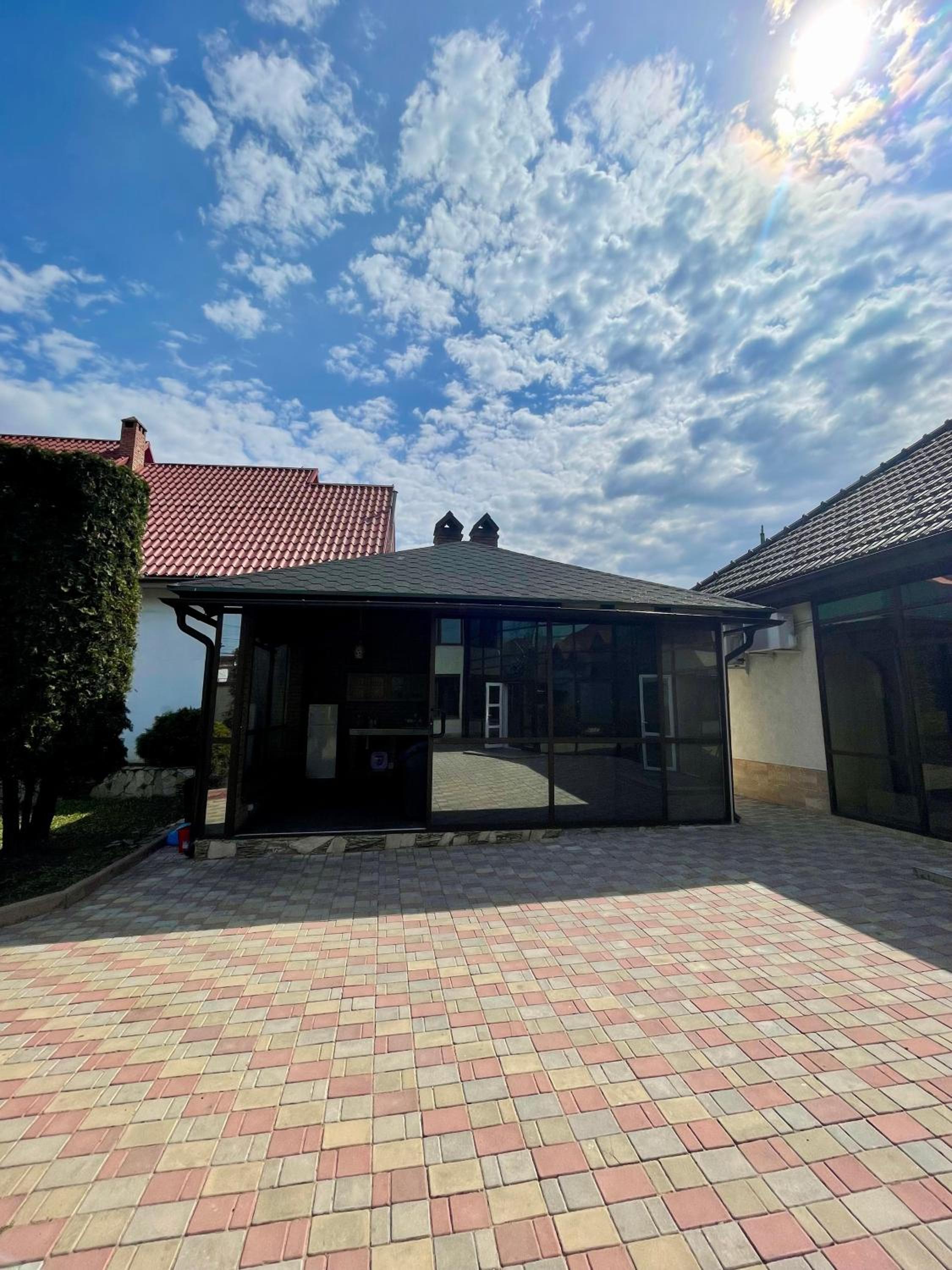 Grand Villa in City Centre