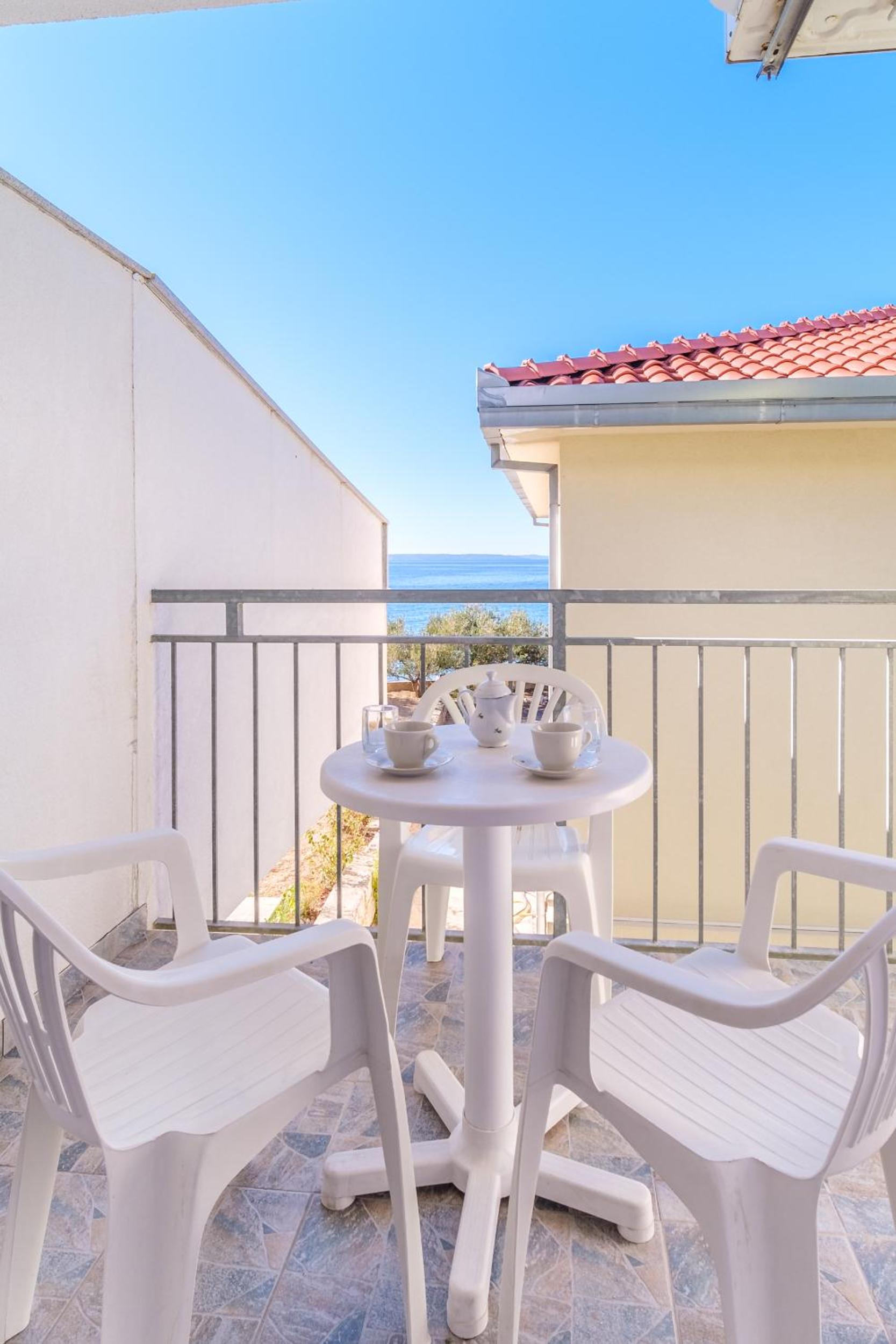 Podstrana Vacations - Beach Haven - Property Image 3