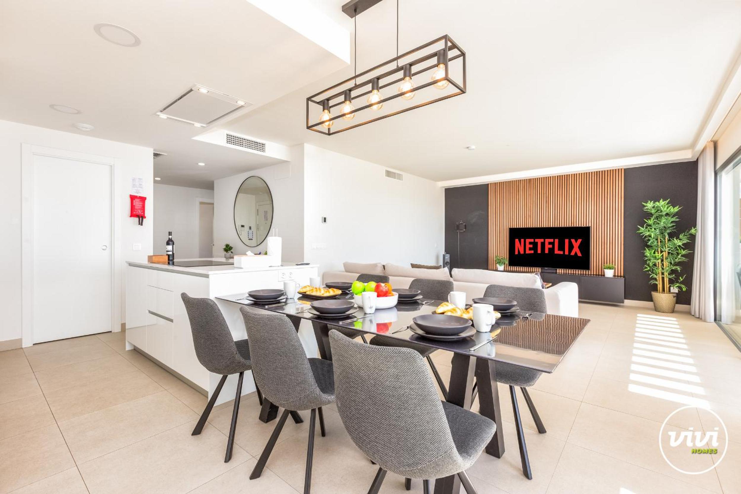 ViVi Homes - The Heights Pool, Gym, Sauna, Terrace & Sea View