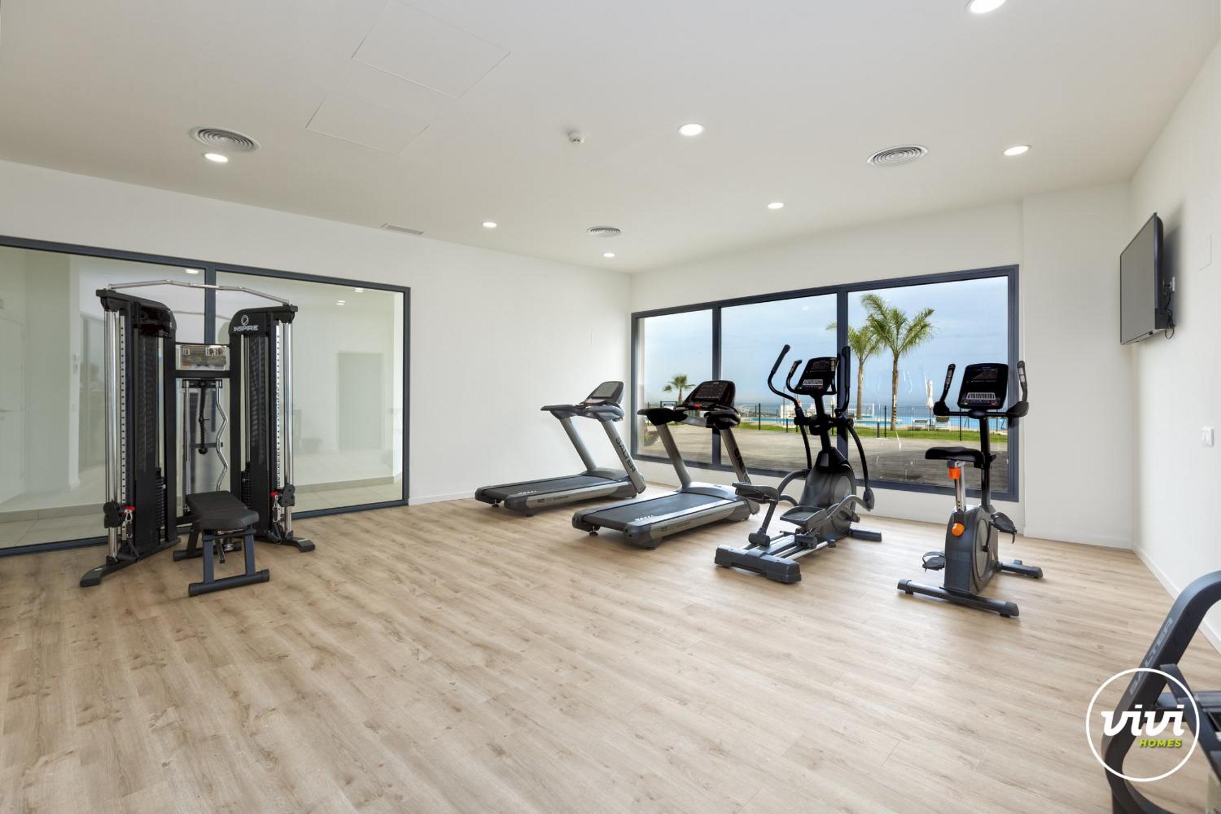 ViVi Homes - The Heights Pool, Gym, Sauna, Terrace & Sea View