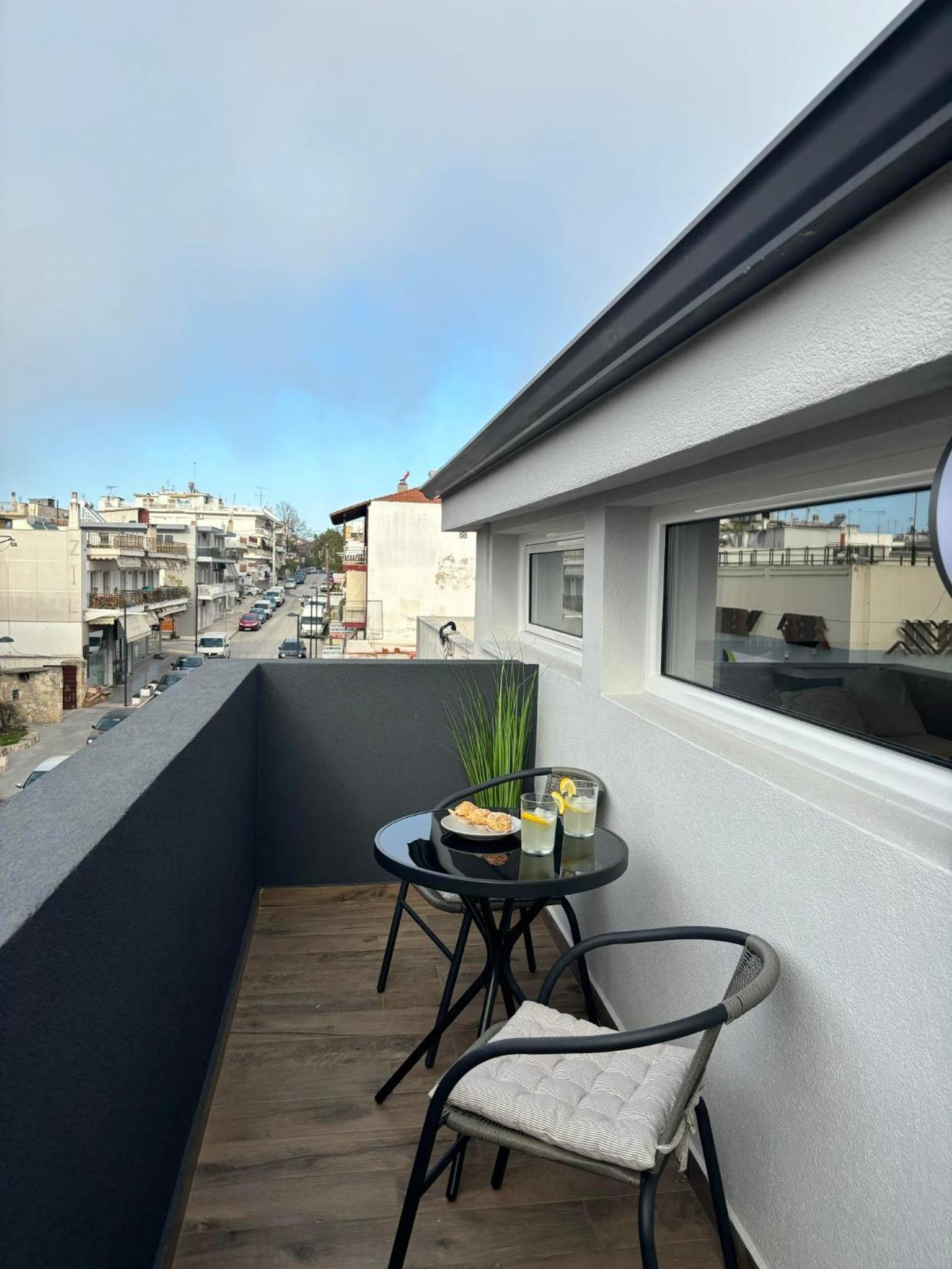 Maya Suites N.Moudania